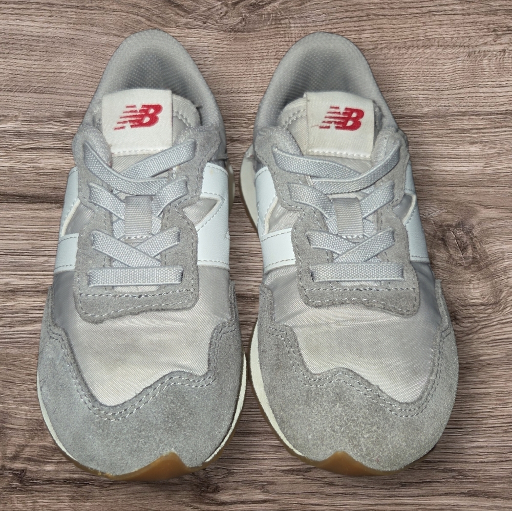 New Balance 237 Kids Shoes..12 - Picture 2 of 6